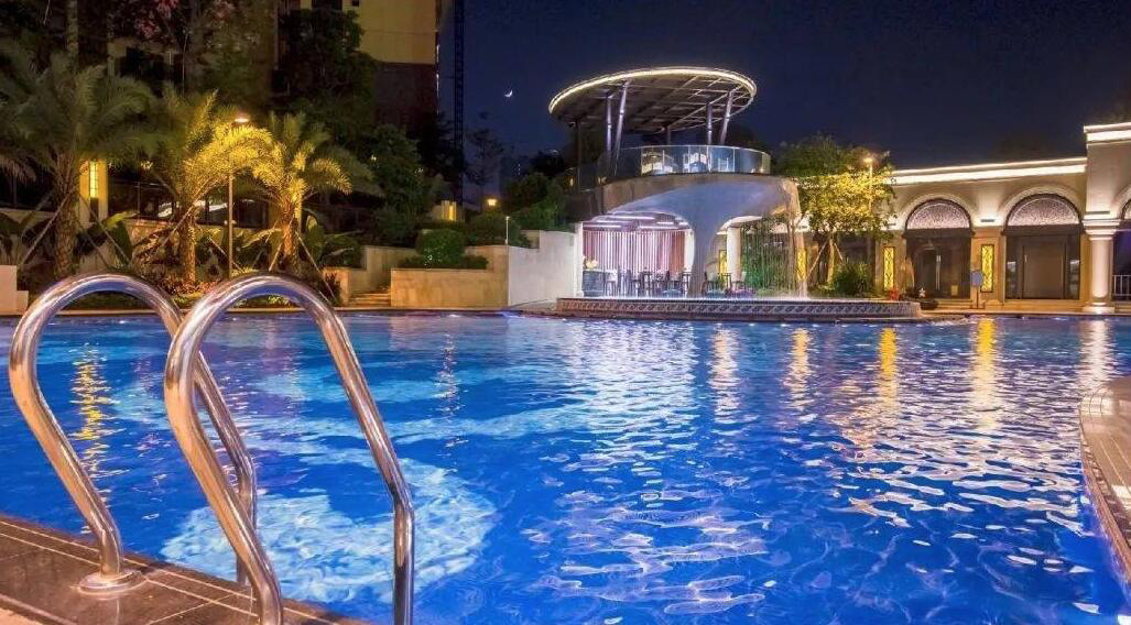 （圖：游泳池循環(huán)水起泡場(chǎng)景）